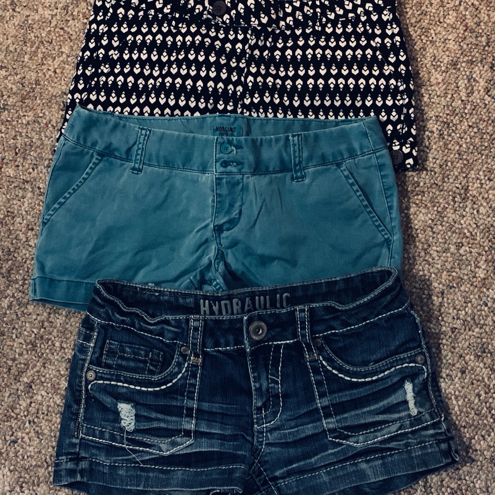 3 pairs of shorts